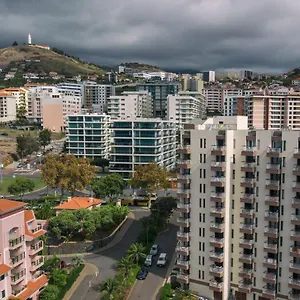 https://binis-apartment.madeira-islandshotels.com